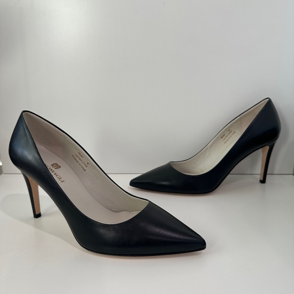 Bruno Magli Telma black pumps pointed toe, new in box size 9 - Picture 9 of 9